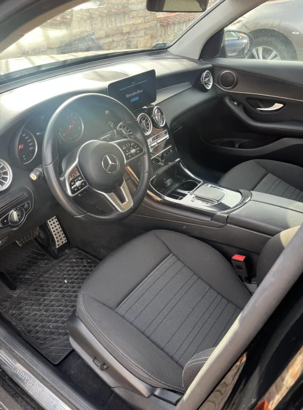 Mercedes-Benz GLC200 Bérlés