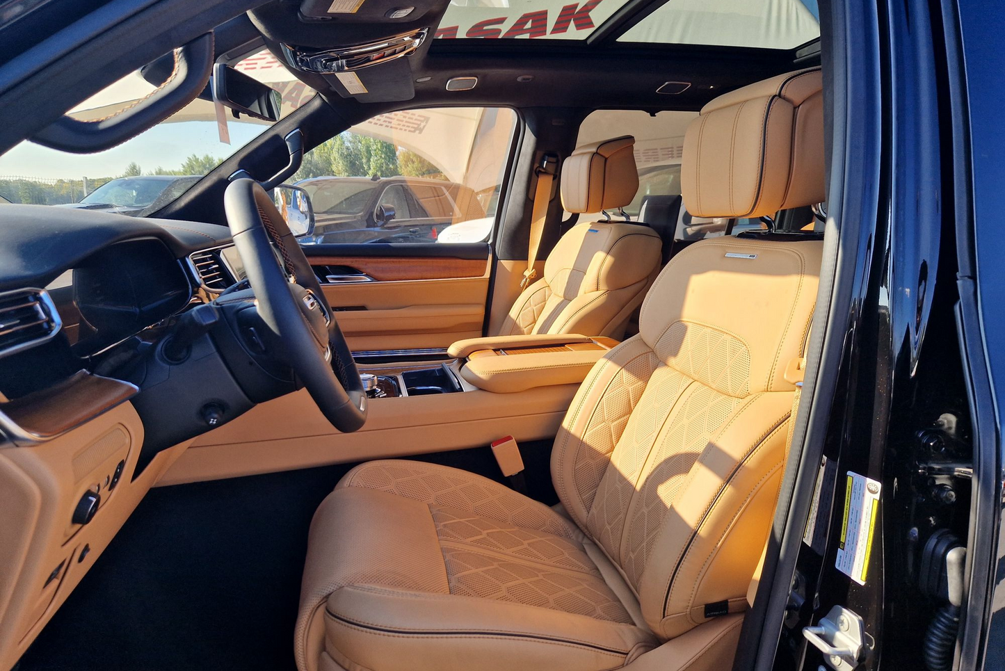 JEEP GRAND WAGONEER Bérlés