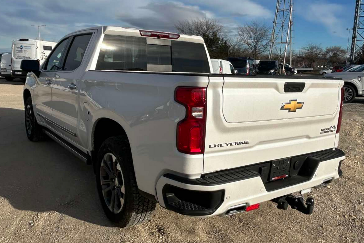 CHEVROLET SILVERADO HIGH COUNTRY 6.2 V8 Bérlés