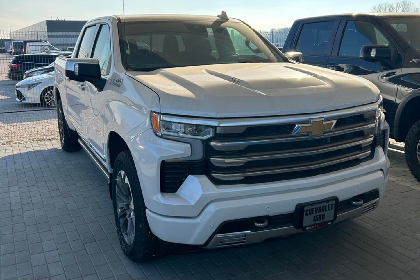 CHEVROLET SILVERADO HIGH COUNTRY 6.2 V8 Bérlés