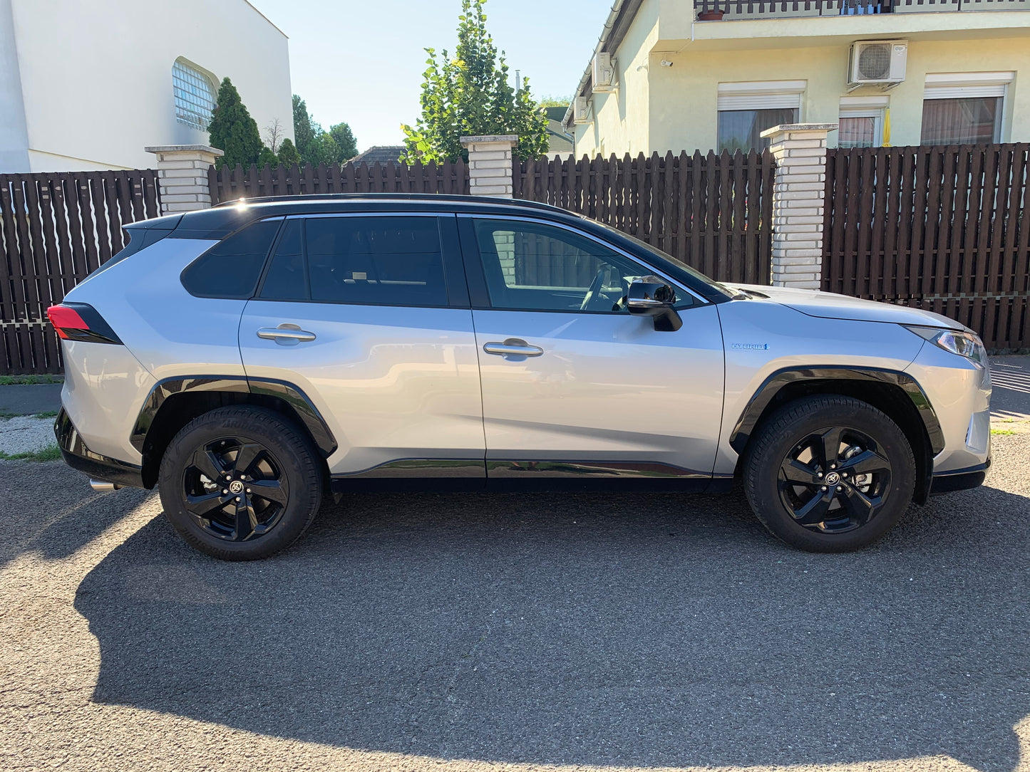 TOYOTA RAV4 HYBRID Bérlés