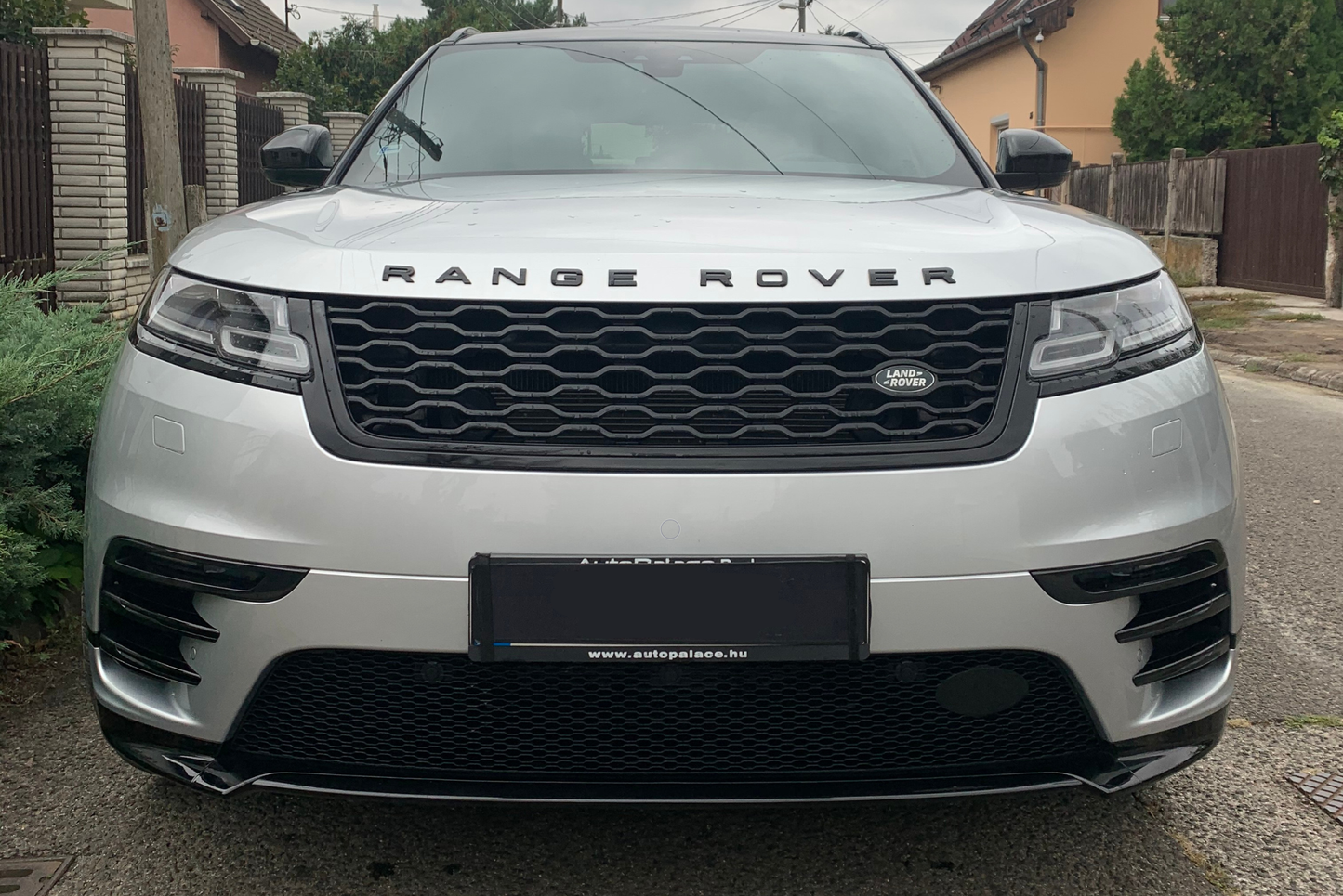 RANGE ROVER VELAR D300 R DYNAMIC Bérlés