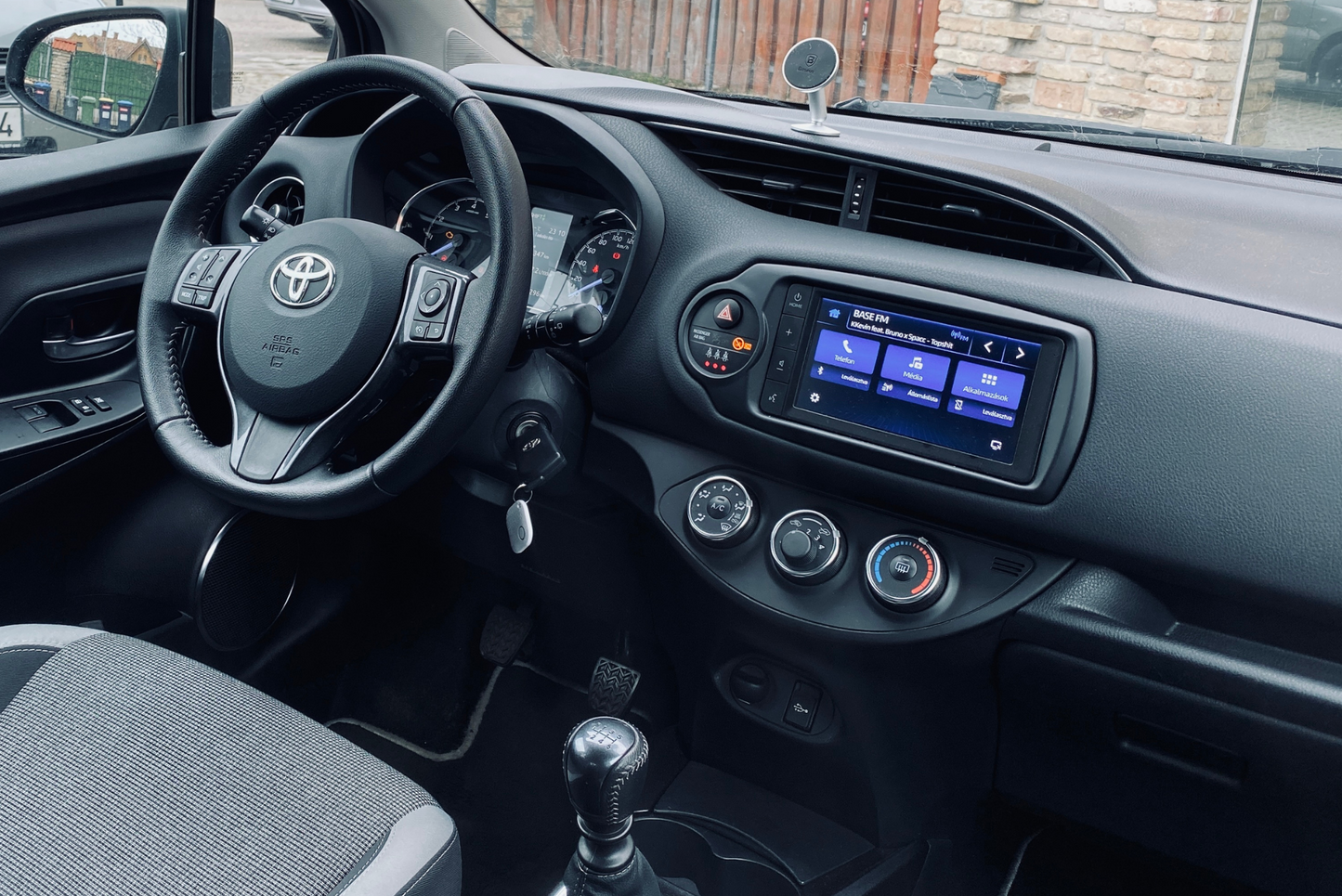 TOYOTA YARIS 1.5 (2020) Bérlés
