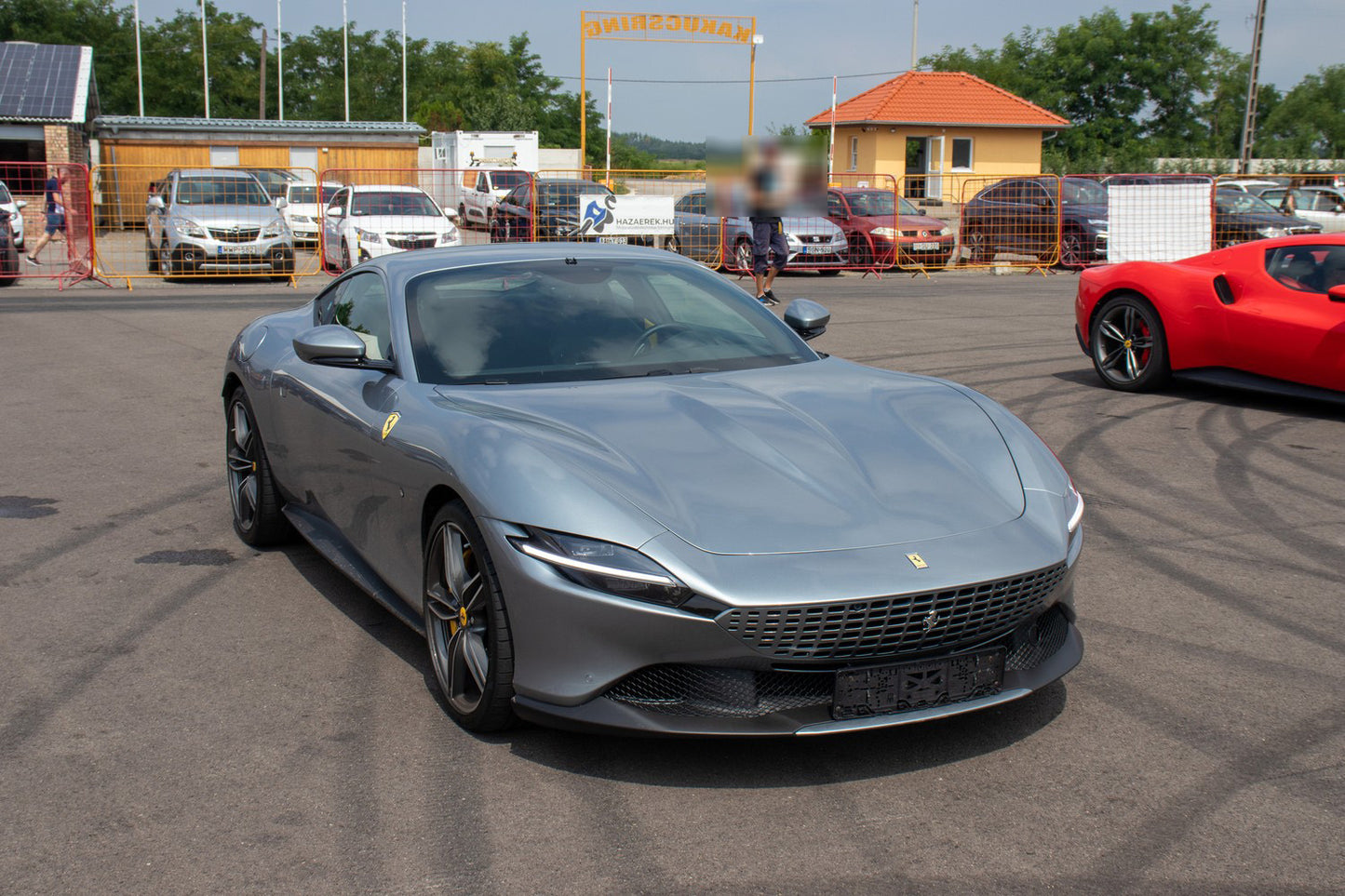 Ferrari Roma - Kakucsring - ajándékkártya