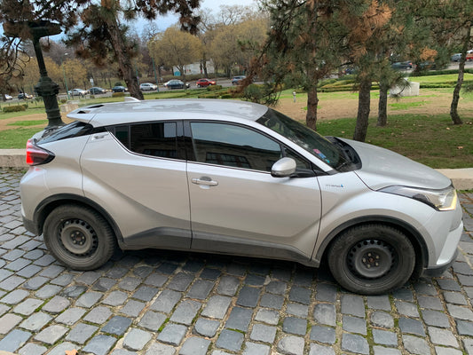 TOYOTA C-HR 1.8 HYBRID SELECTION Bérlés