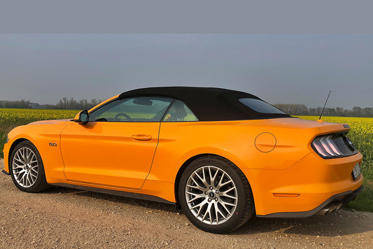 FORD MUSTANG CONVERTIBLE 5.0 V8 NARANCS Bérlés