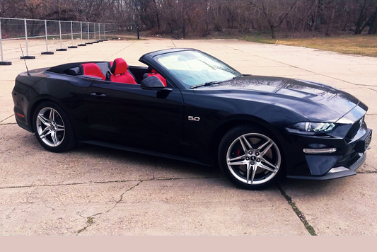 FORD MUSTANG CABRIO 5.0 V8 FEKETE Bérlés