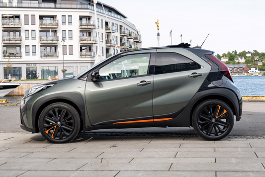 TOYOTA AYGO X CROSS TARGA JBL Bérlés