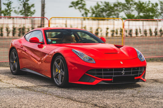 FERRARI F12 BERLINETTA Bérlés